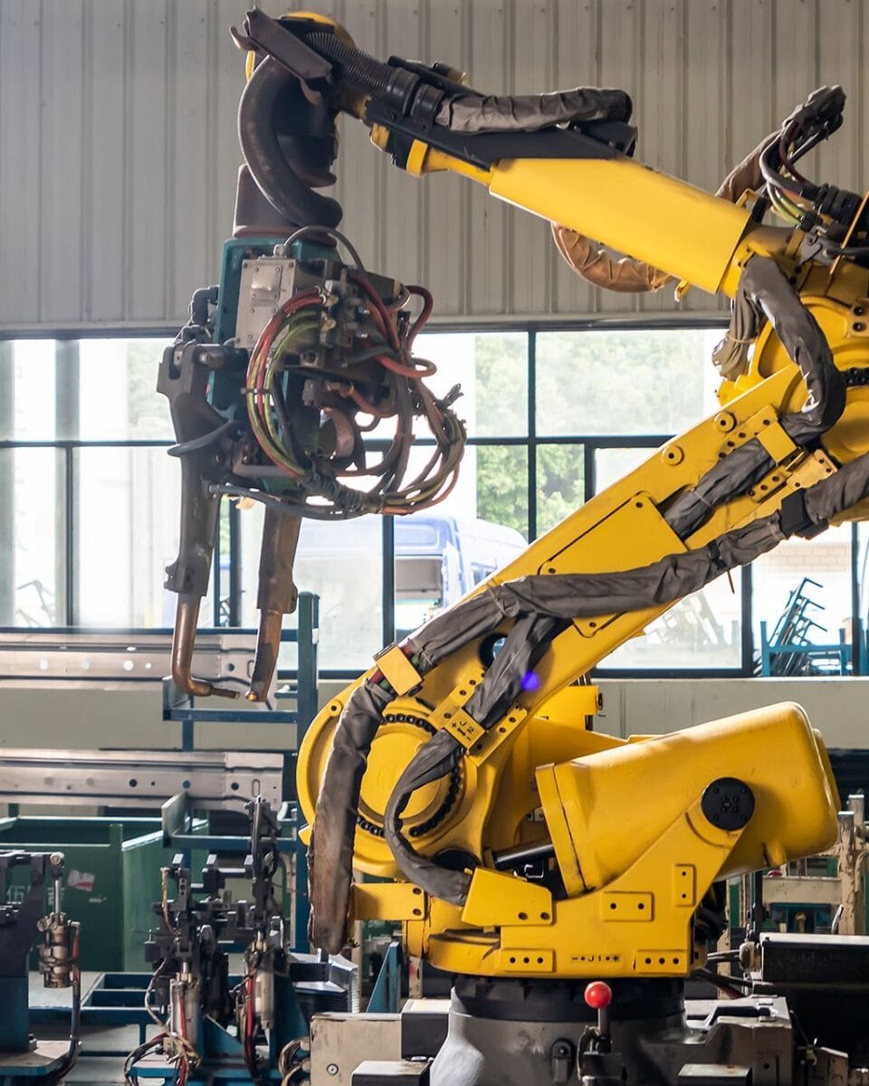 robot arm is production line 1